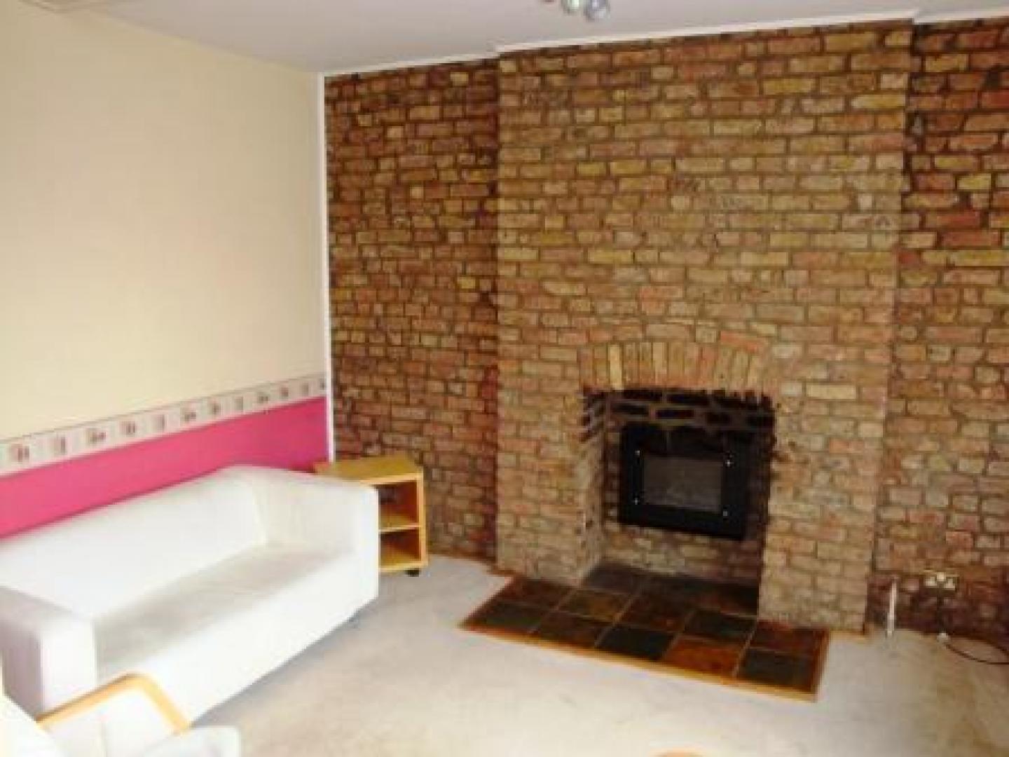 			NEW INSTRUCTION, 1 Bedroom, 1 bath, 1 reception Flat			 Claremont Road, CRICKLEWOOD